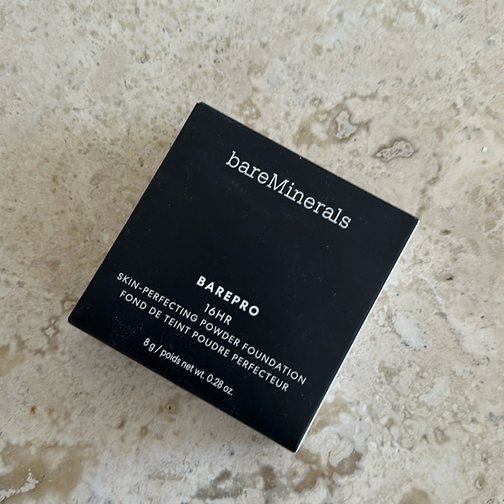 Bareminerals Barepro 16HR Skin Perfecting Powder Foundation